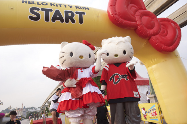Hello Kitty Singapore Run 2014, Credit - Pink Apple (8) | SUPERADRIANME.com Hello Kitty Singapore Run 2014 (Credit - Pink Apple)