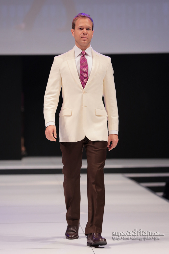 Etihad Airways New Uniforms - Food & Beverage Manager | SUPERADRIANME.com Food and Beverage Manager - Etihad Airways new uniforms.