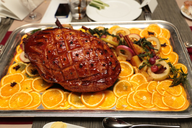 Boneless Honey-Baked Christmas Ham - Mandarin Oriental Singapore