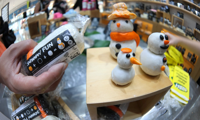 Lush Snowman Fun