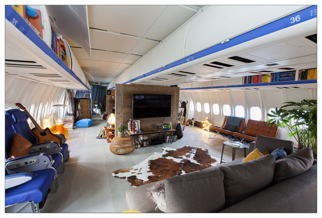 Limited-time KLM aircraft apartment at Amsterdam Airport Schipol