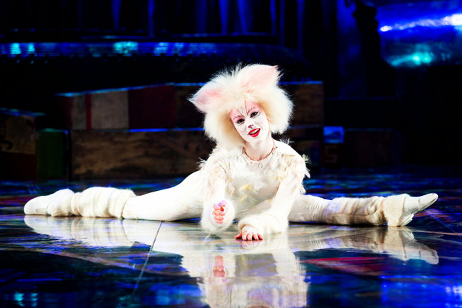 Vicky2 - Cats musical Singapore January 2015