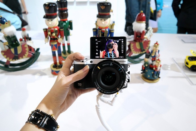 Samsung NX500 review Singapore Price