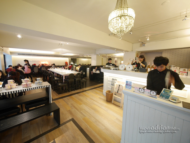 Interior of Dazzling Cafe at Dun Hua South Road