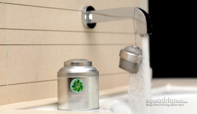 The Body Shop Fuji Green Tea Bath Tea and Infuser