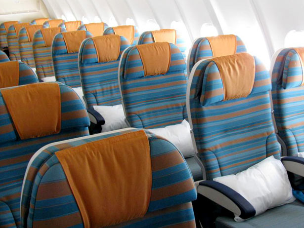 Economy Seats in Oman Air's A330-300 (Photo Credit: Oman Air)