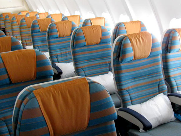 Oman Air A330-300_economy_img12 | SUPERADRIANME.com Economy Seats in Oman Air's A330-300 (Photo Credit: Oman Air)