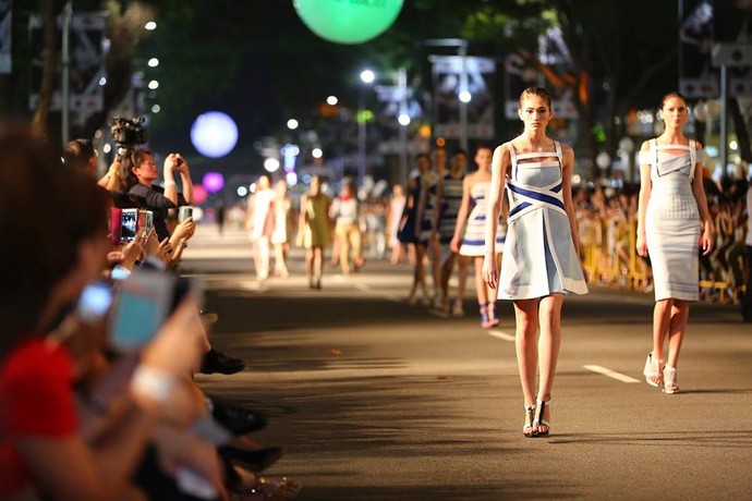 Samsung Fashion Steps Out FSO2015