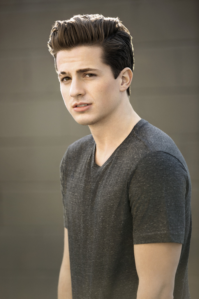 CHARLIE PUTH ©ELISABETH CAREN