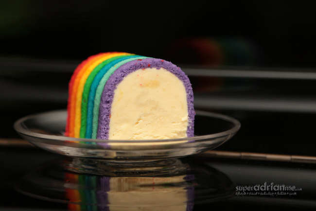 Goodwood Park Hotel Singapore Durian Fiesta 2015 | SUPERADRIANME.com Durian Rainbow Ice Cream Cake S.75