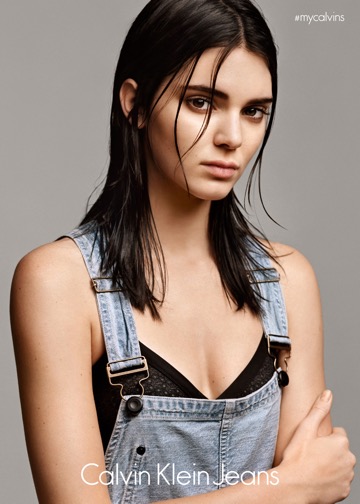 Kendall stuns all with her modern beauty fitting of the brand’s image