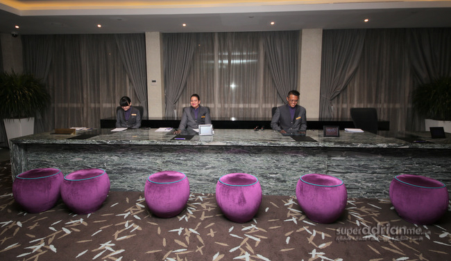 Park Regis Singapore Smillion Facelift Unveiled | SUPERADRIANME.com Park Regis Singapore new lobby on level three