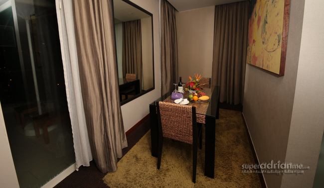 Private dining area in Park Regis Singapore Regis Rooms | SUPERADRIANME.com Private dining area in Park Regis Singapore Regis Rooms