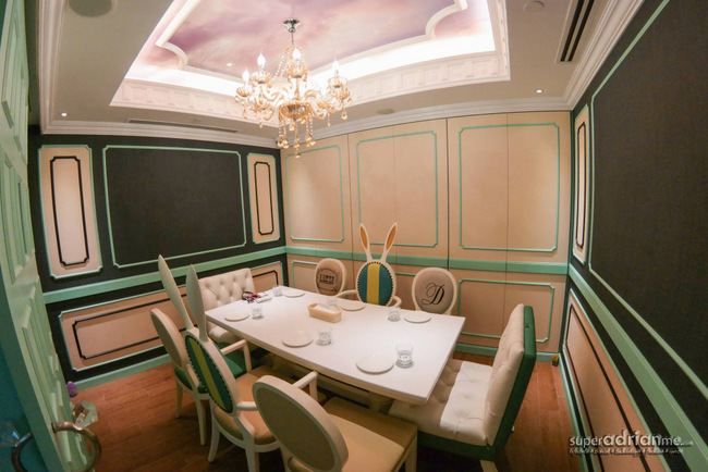 VIP Room at Dazzling Café Singapore for invited guests only.