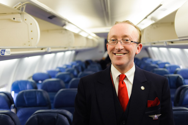 shutterstock_Delta Airlines Cabin Crew | SUPERADRIANME.com shutterstock_Delta Airlines Cabin Crew