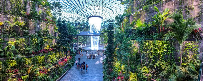 Photo Walk Apple Store Jewel Changi AIrport Singapore Review