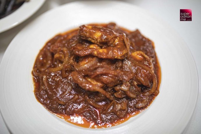 Chef Tinoq Goh's Prawn Sambal Tumis