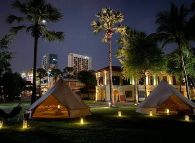 Set up of tents for sleeping and activity areas (Malay Heritage Centre photo)