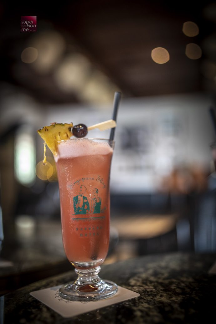 The-Original-Singapore-Sling-at-Long-Bar | SUPERADRIANME.com