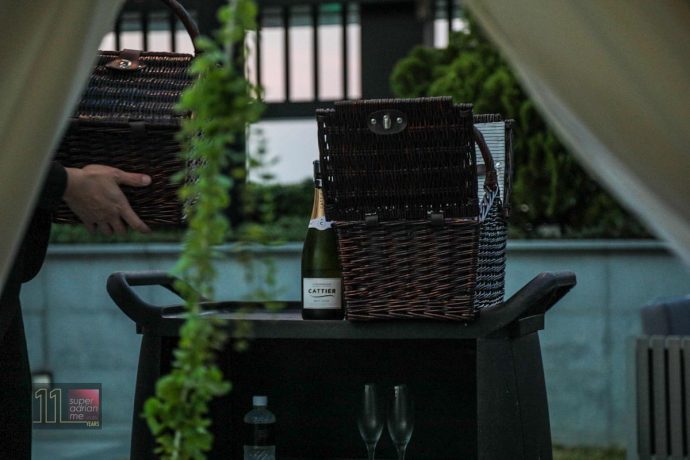 Enjoy Cattier Champagne at Tablescape’s Rooftop Glamping Experience