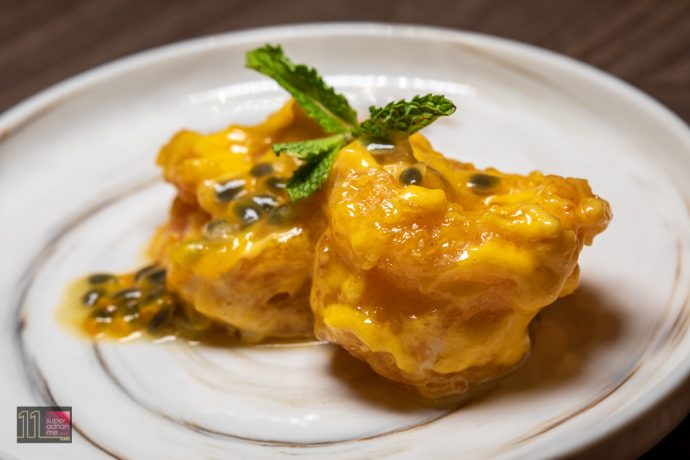 Deep-fried Prawns in Passion Fruit Sauce