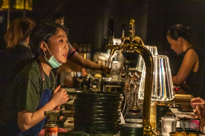Bannie Kang during guest shift at Manhattan Bar in Singapore in April 2021
