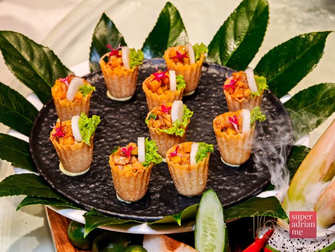 Crystal Jade Group - National Day 2026 Dishes -191001 | SUPERADRIANME.com Chargrilled Scallop & Rojak Salsa Tartlet from Crystal Jade Pavilion at VivoCity