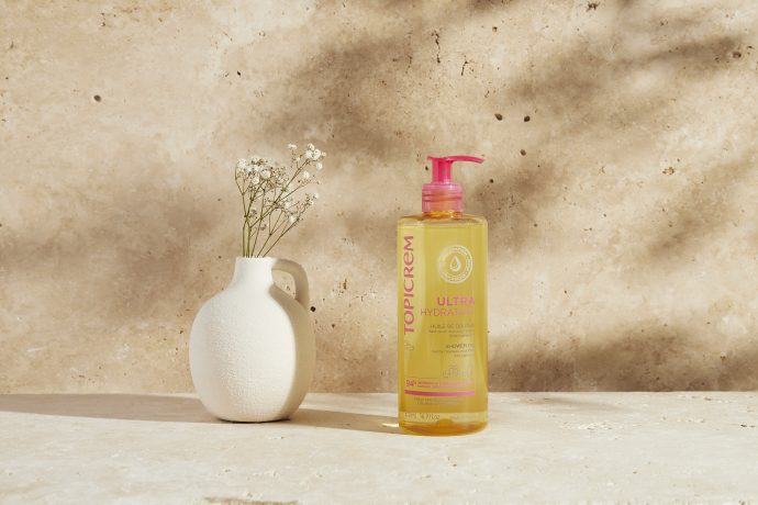 Topicrem Ultra-Moisturizing Shower Oil 6 | SUPERADRIANME.com Topicrem Ultra-Moisturizing Shower Oil